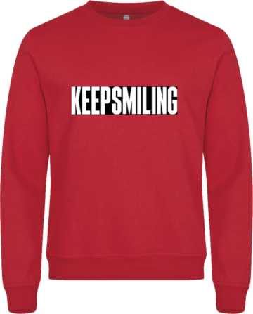 Miami Roundneck i rød med “KEEPSMILING”-print – varm, energisk og klar til at løfte stemningen.