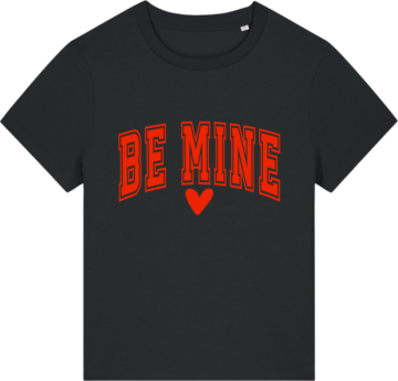 Sort Stella Muser t-shirt med rød "Be Mine"-print og hjerte fra Zo24 Printhouse.