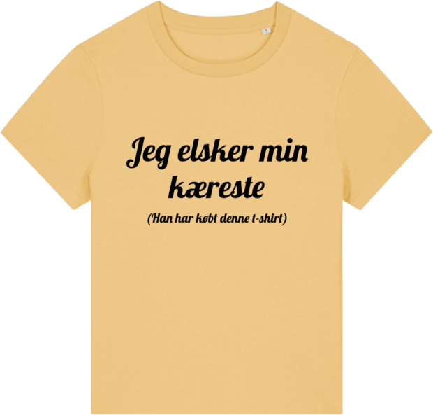 Gul t-shirt med teksten 'Jeg elsker min kæreste (Han har købt denne t-shirt)', perfekt som Valentinsgave fra Zo24printhouse.